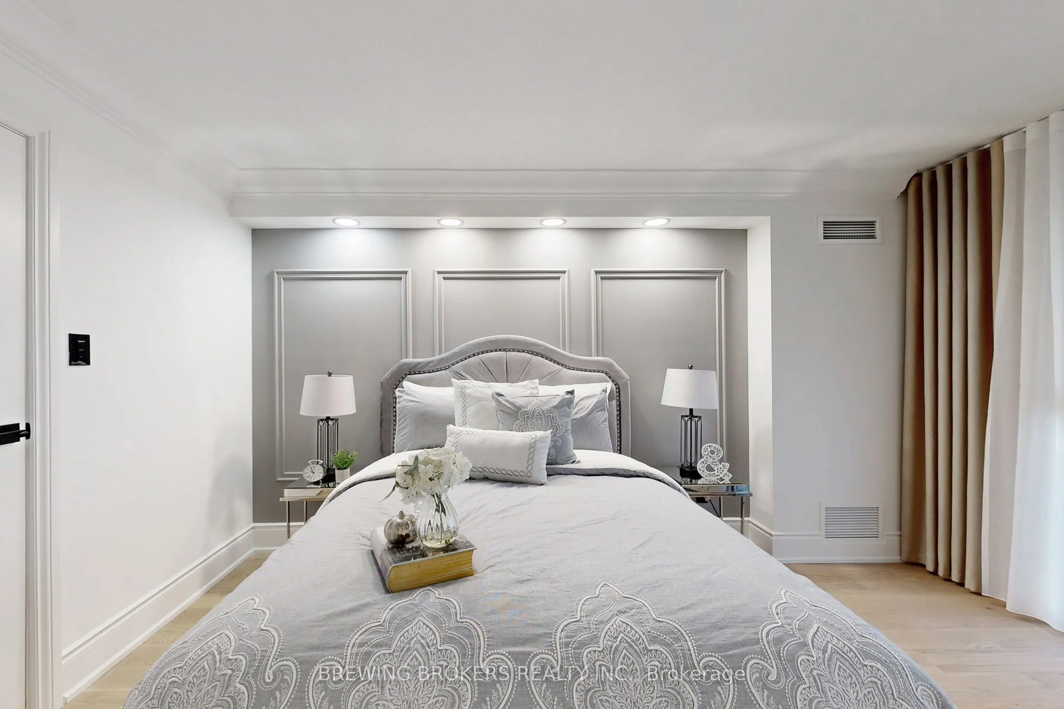 278 Bloor Street E, #1501