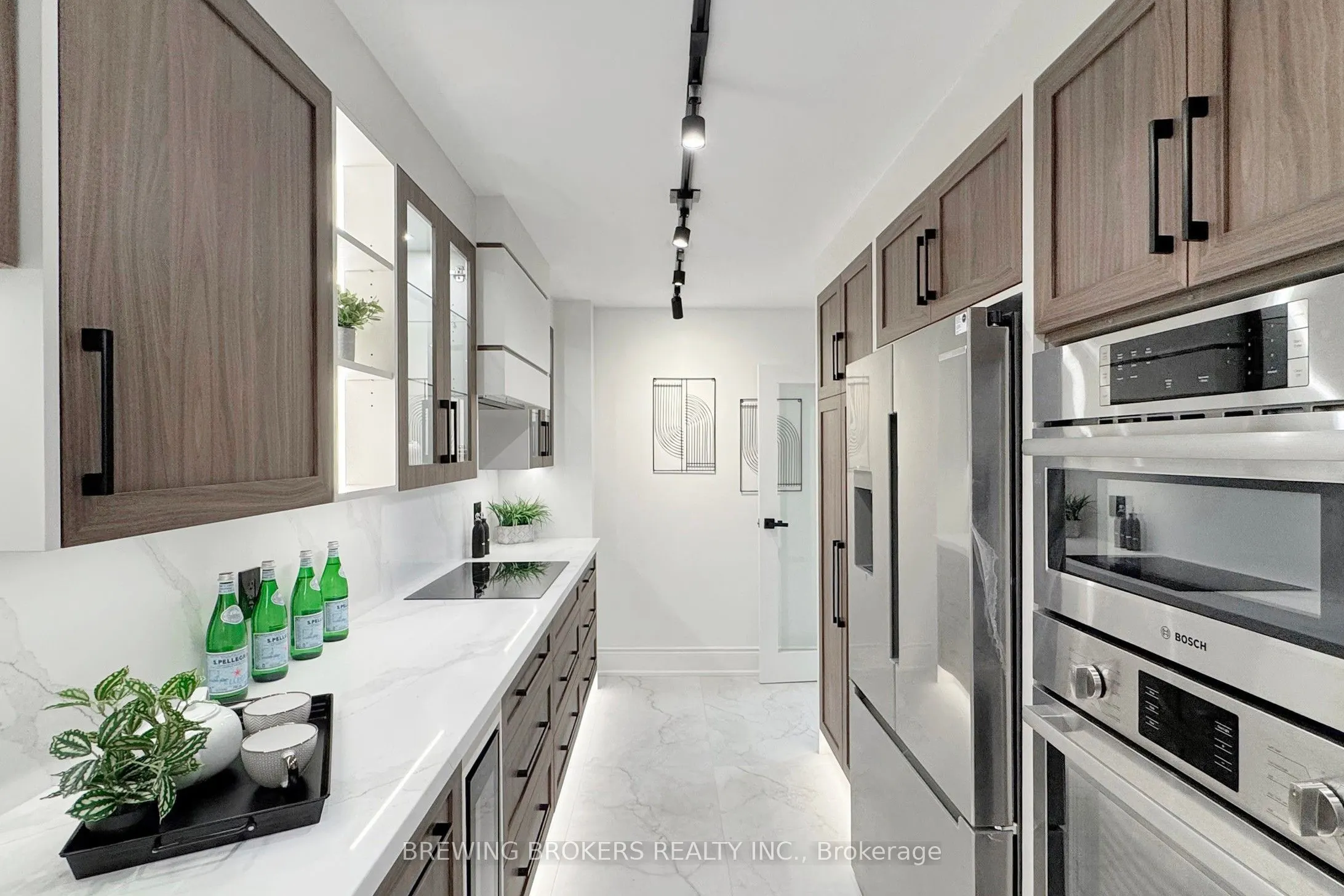 278 Bloor Street E, #1501