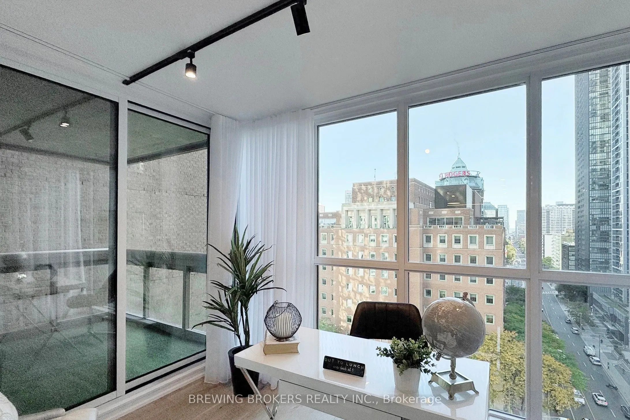 278 Bloor Street E, #1501