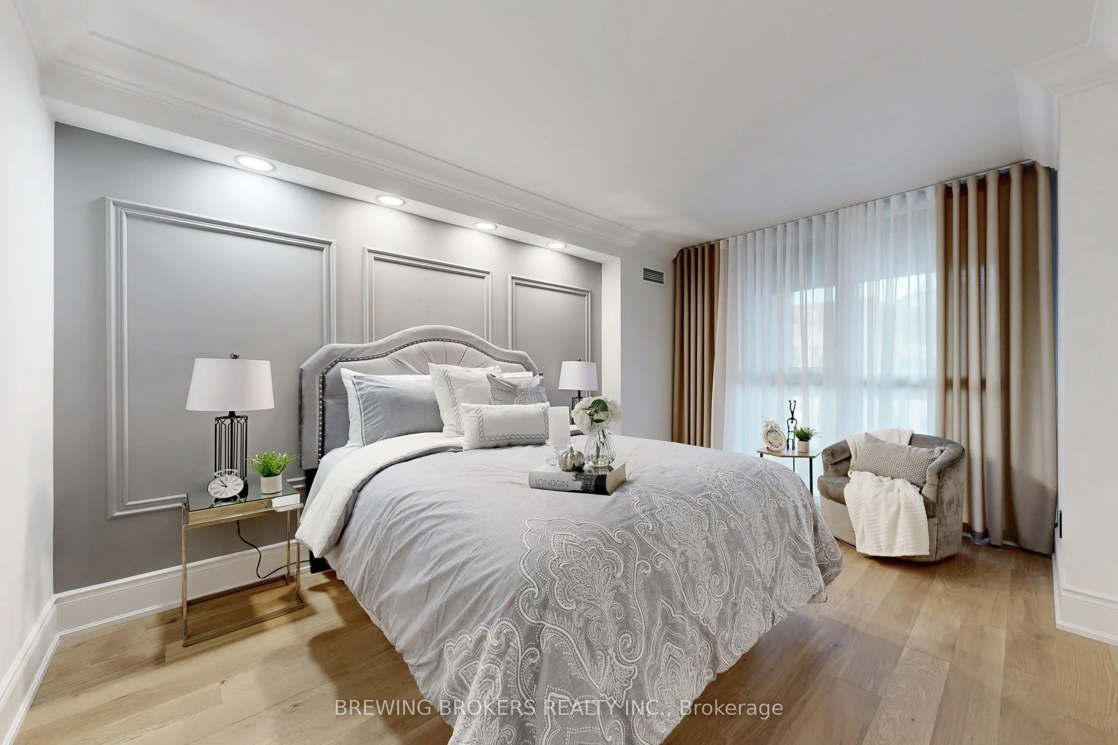 278 Bloor Street E, #1501