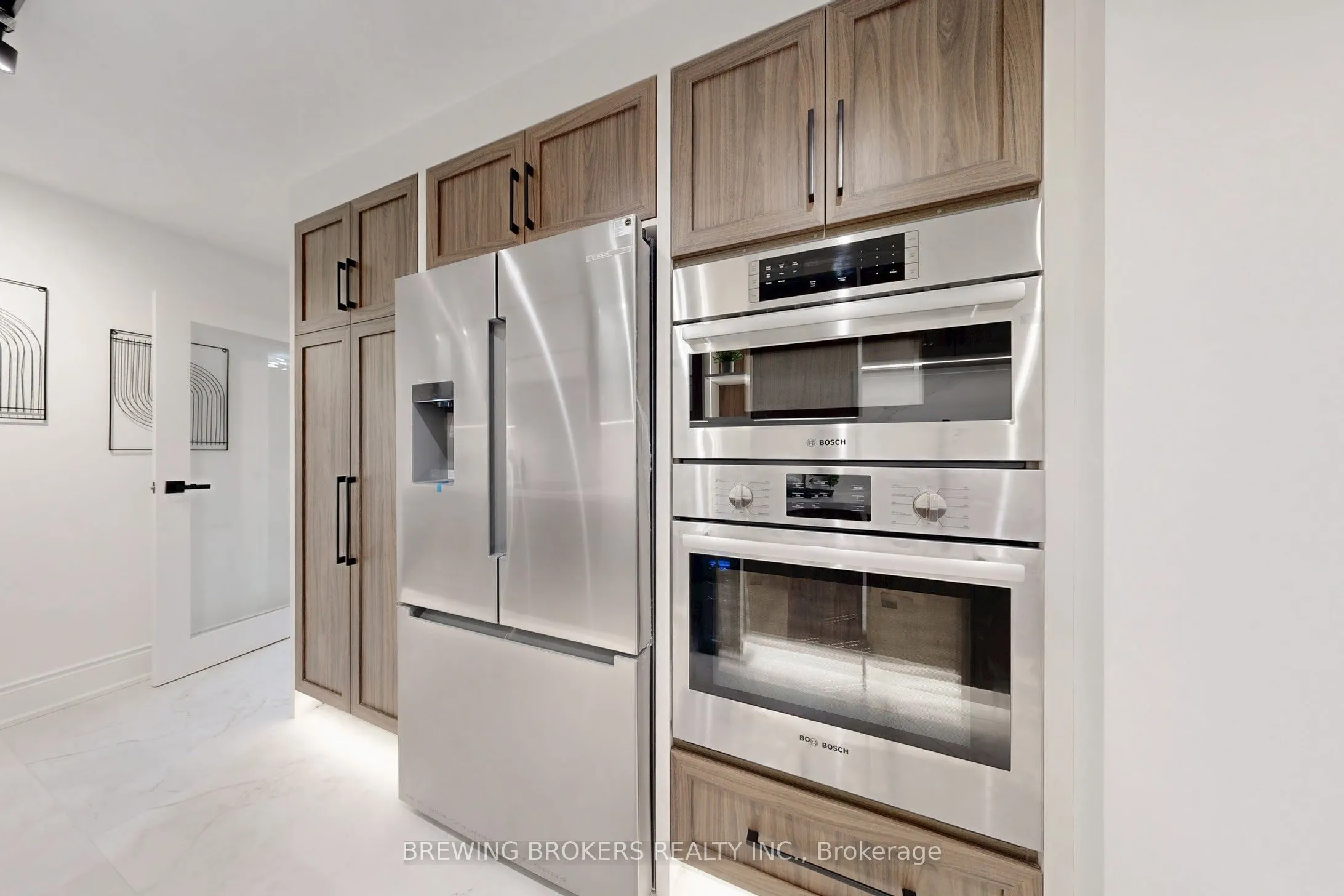 278 Bloor Street E, #1501