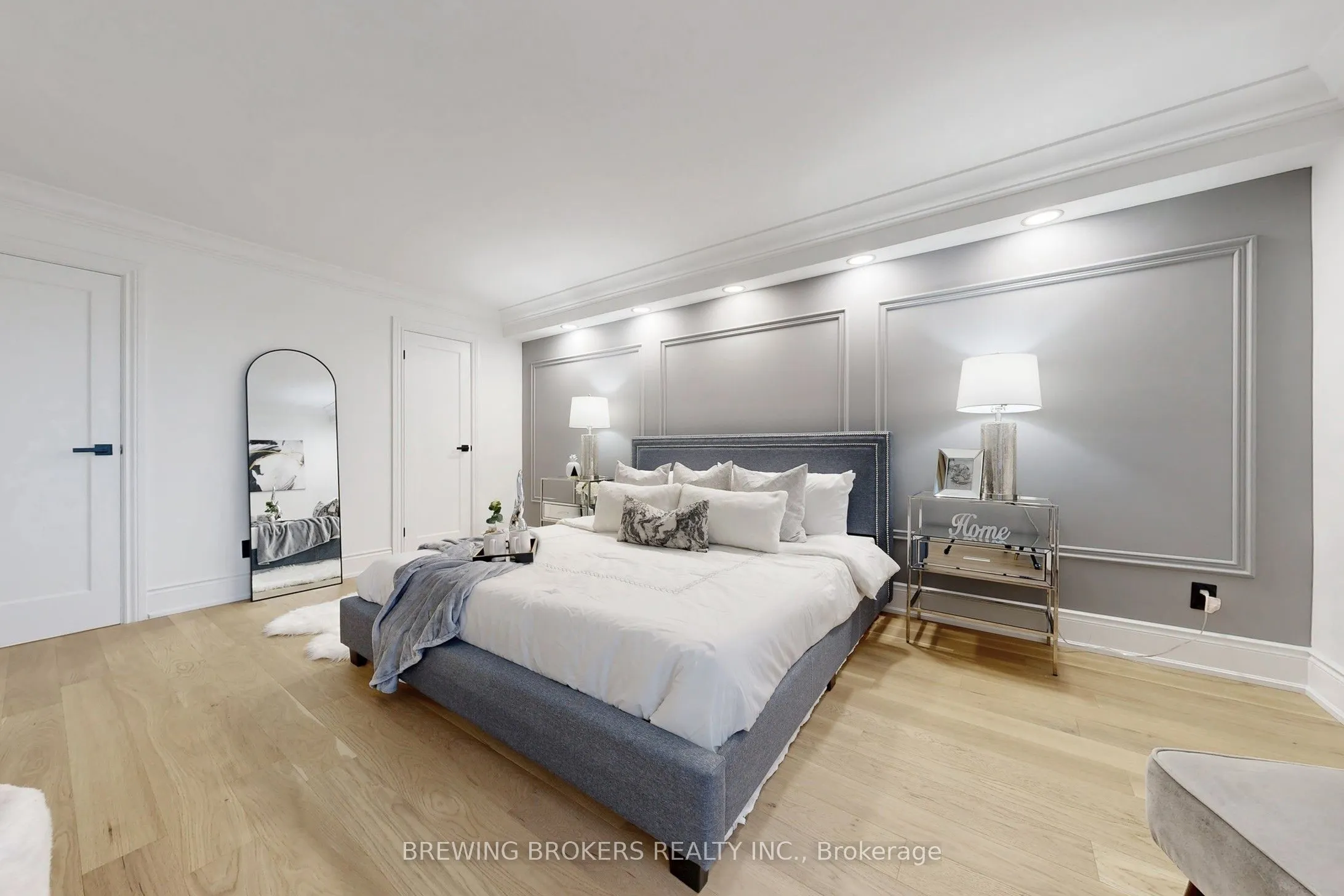 278 Bloor Street E, #1501