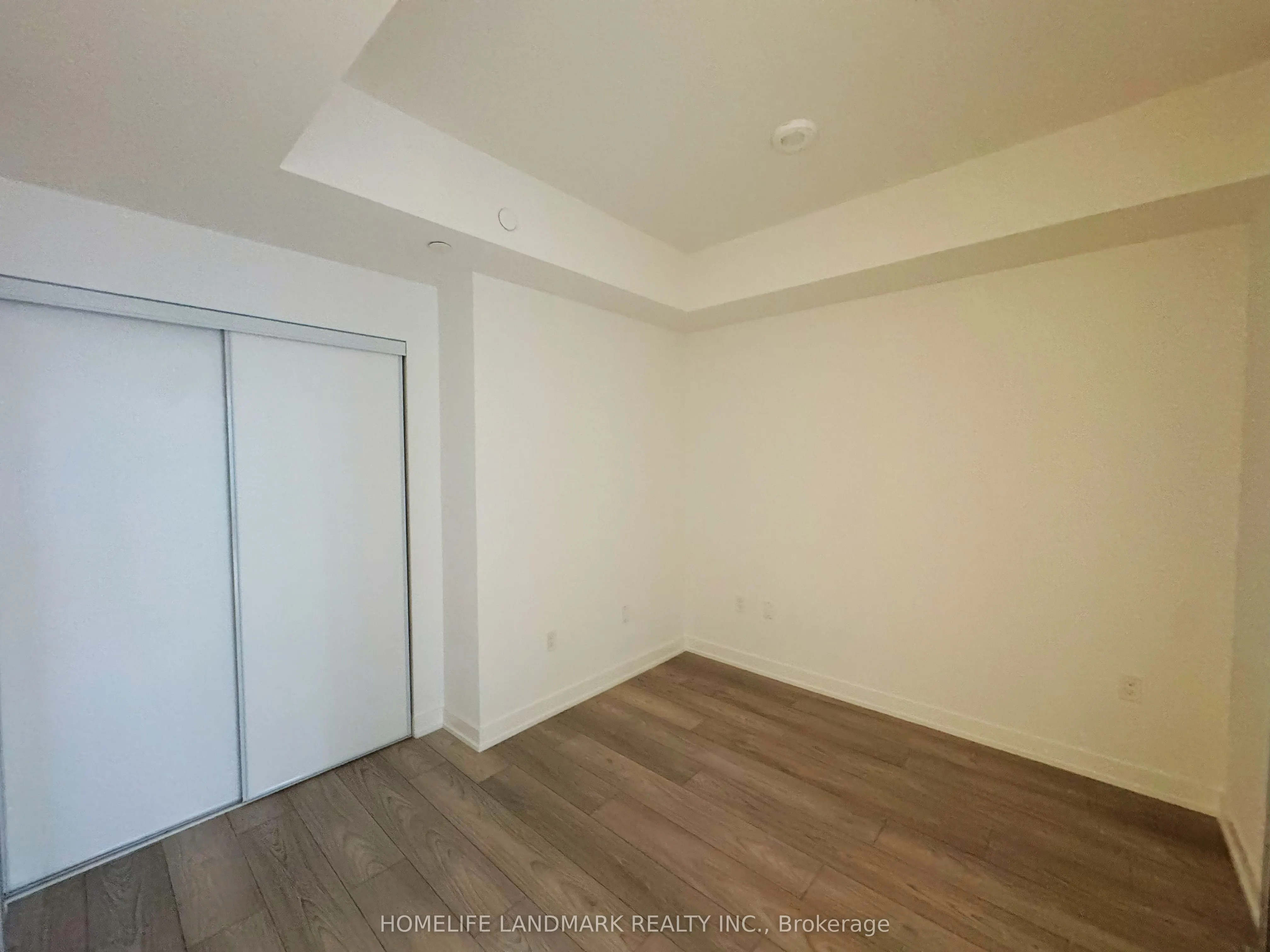 110 BROADWAY Avenue, #404 S
