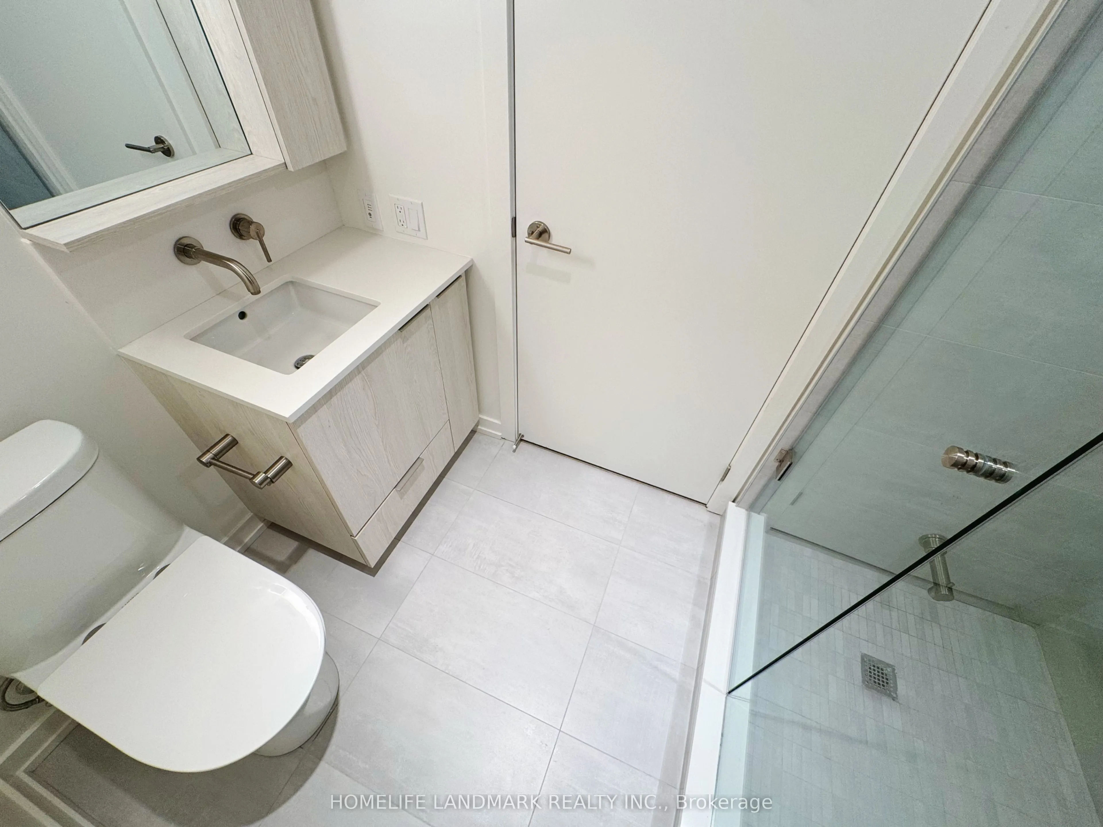 110 BROADWAY Avenue, #404 S