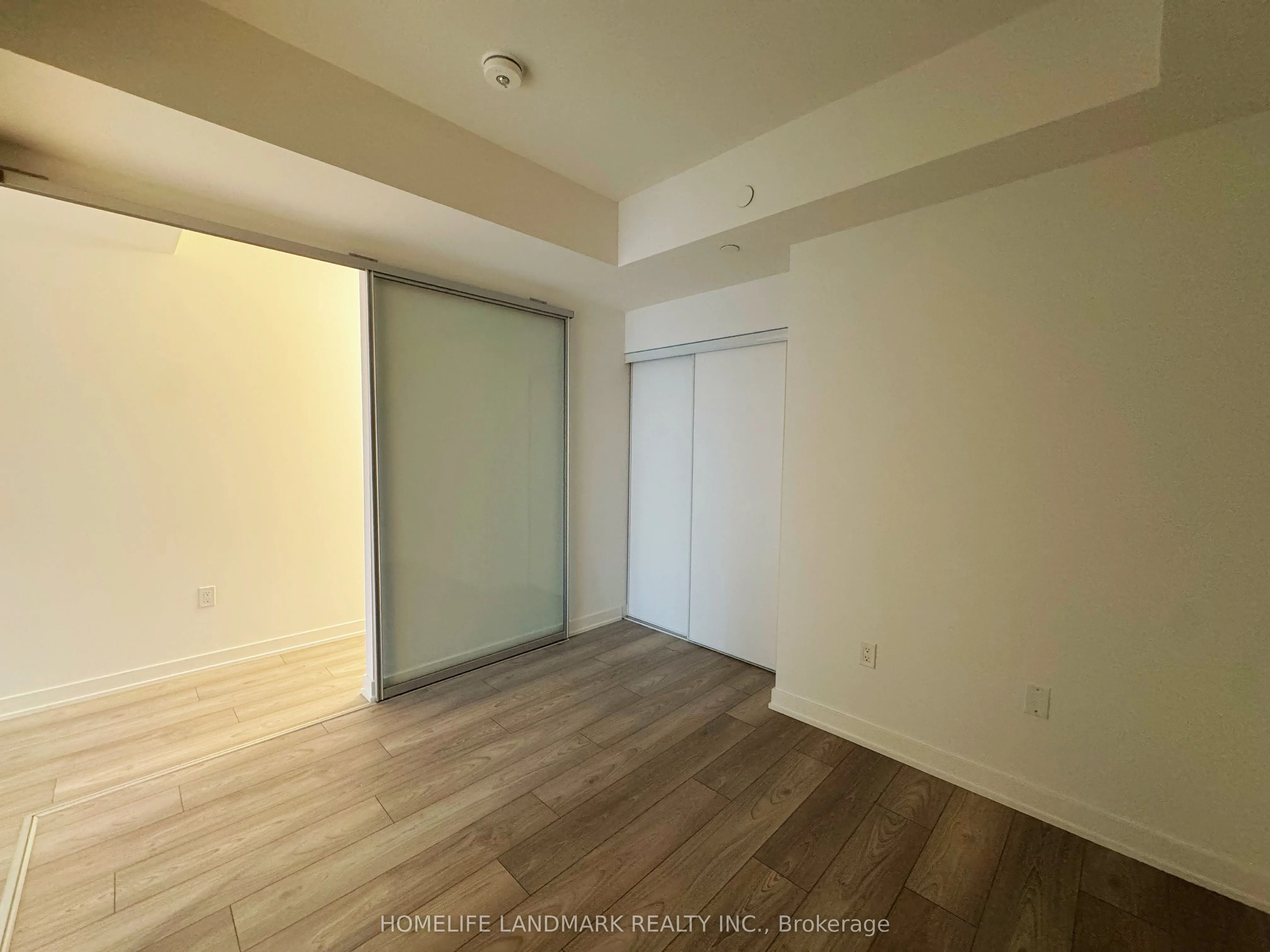 110 BROADWAY Avenue, #404 S