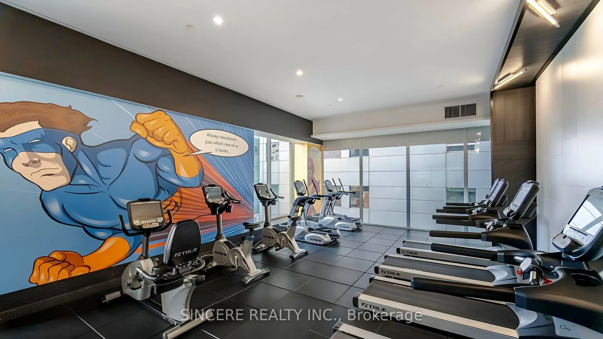 125 Peter Street, #1811