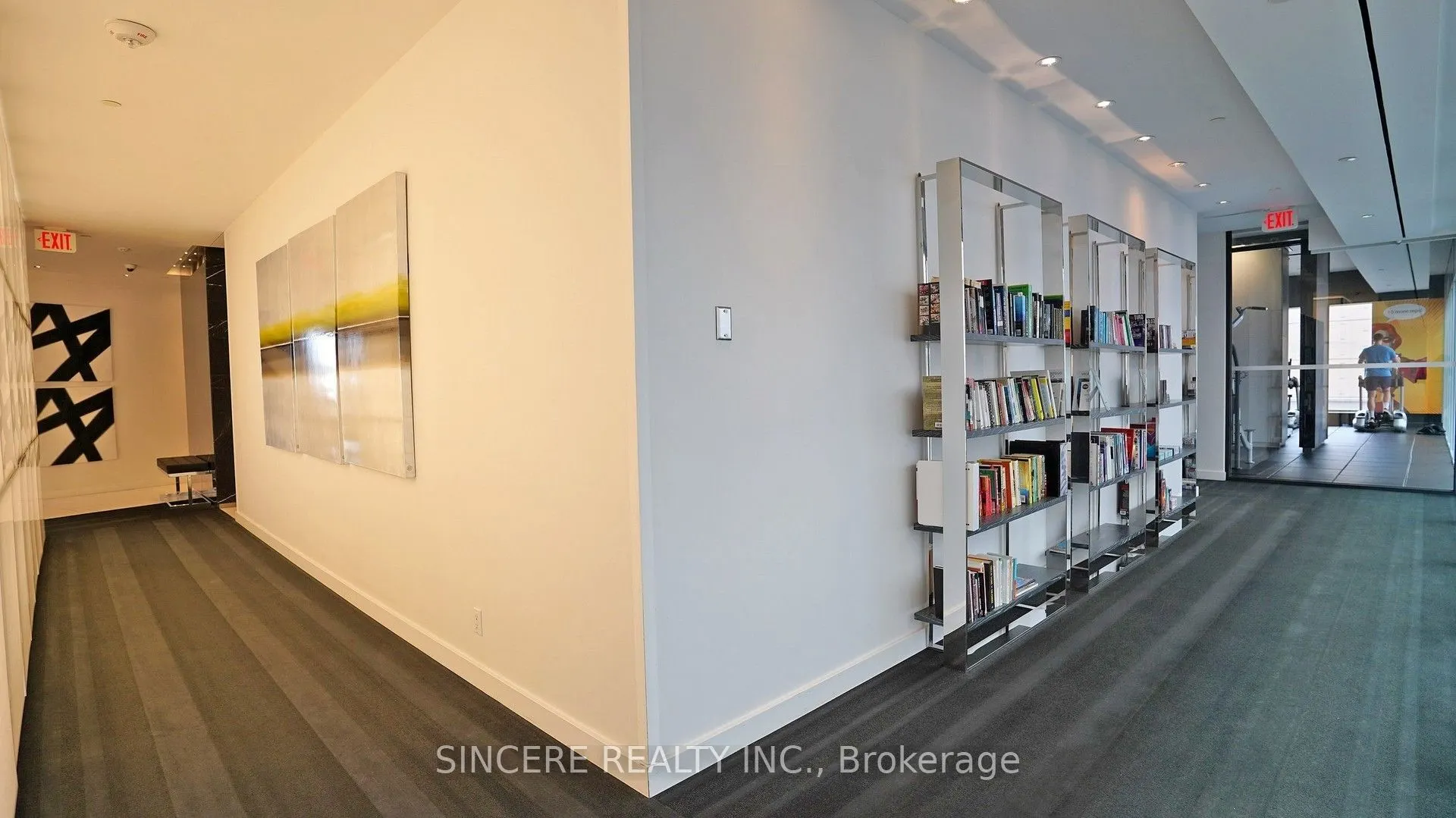 125 Peter Street, #1811