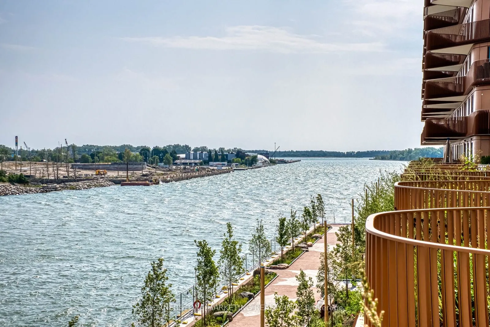 155 Merchants' Wharf, #332