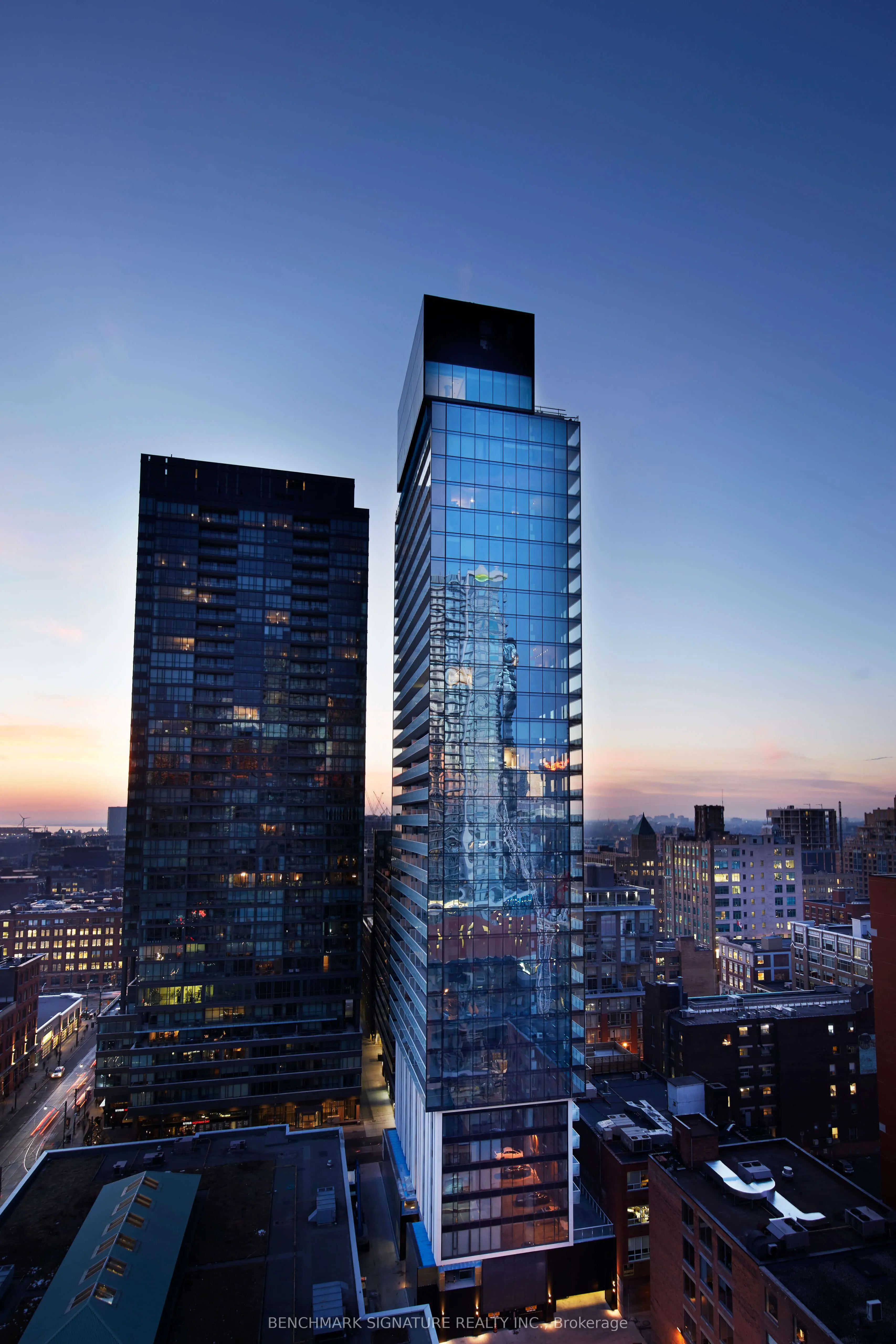 11 Charlotte Street, #2601