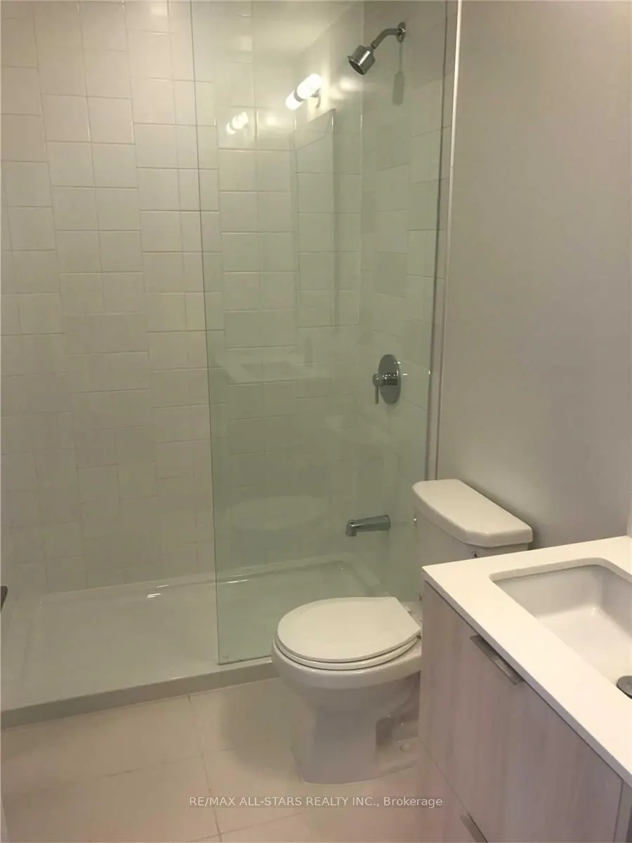52 Forest Manor Road E, #116