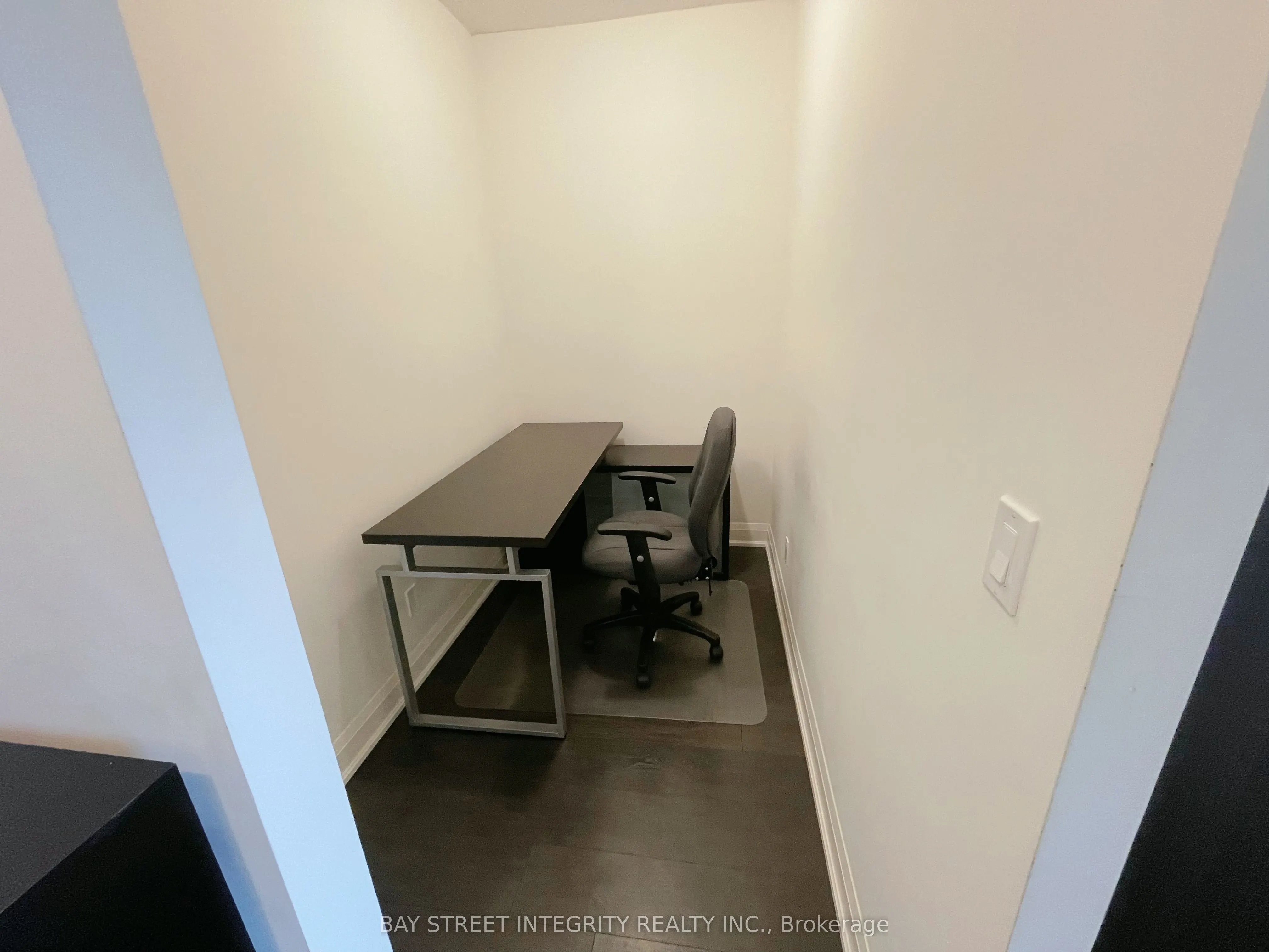 68 Canterbury Place, #701