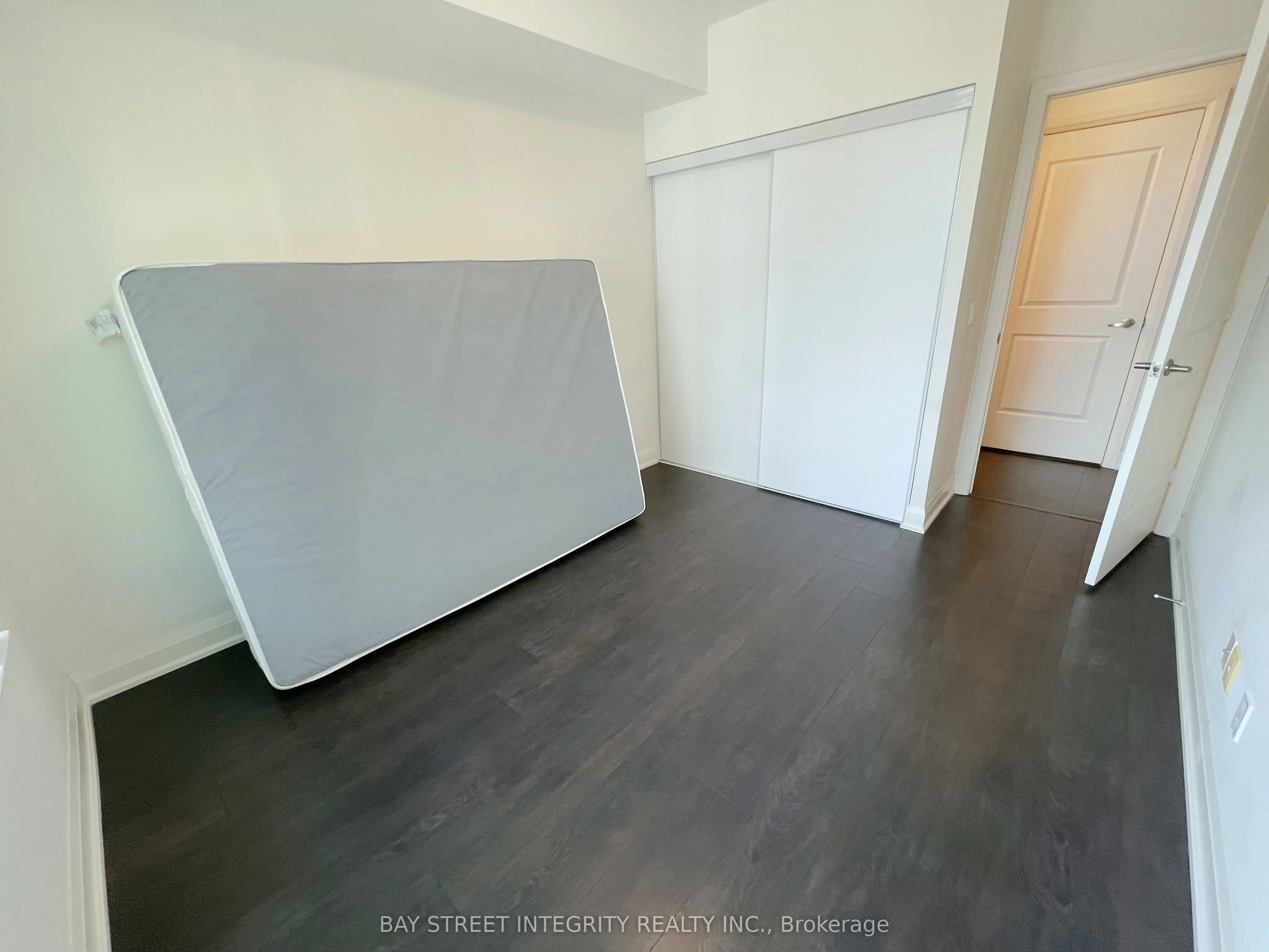 68 Canterbury Place, #701