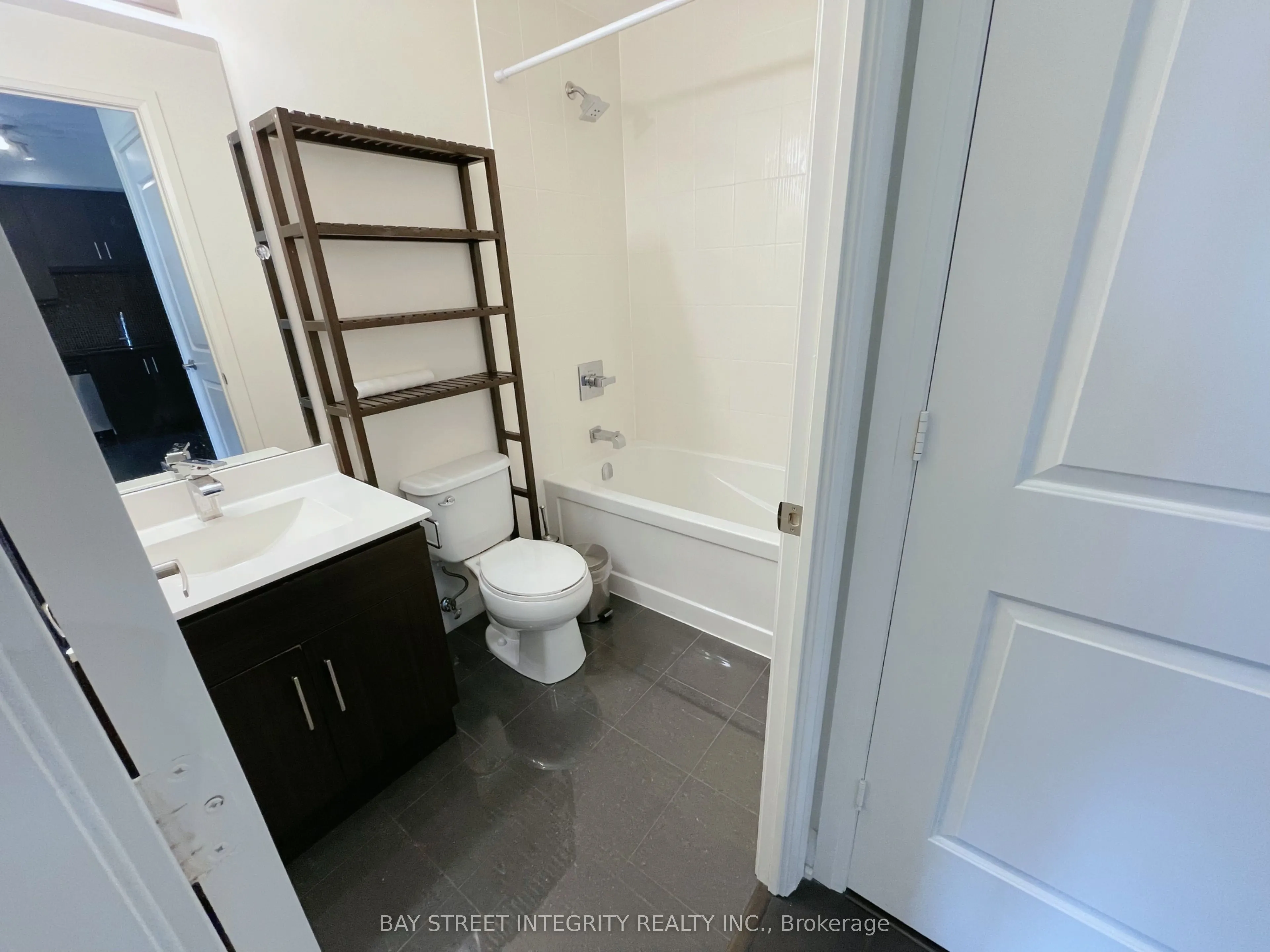 68 Canterbury Place, #701