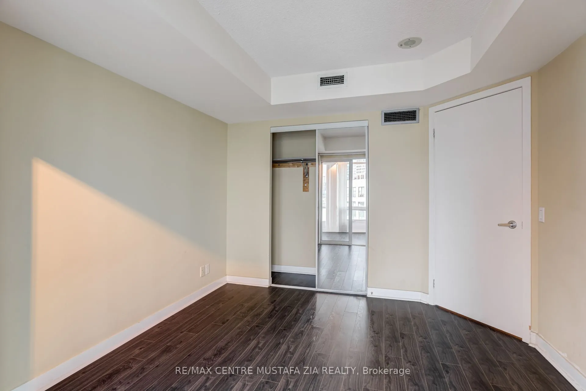 361 Front Street W, #1901