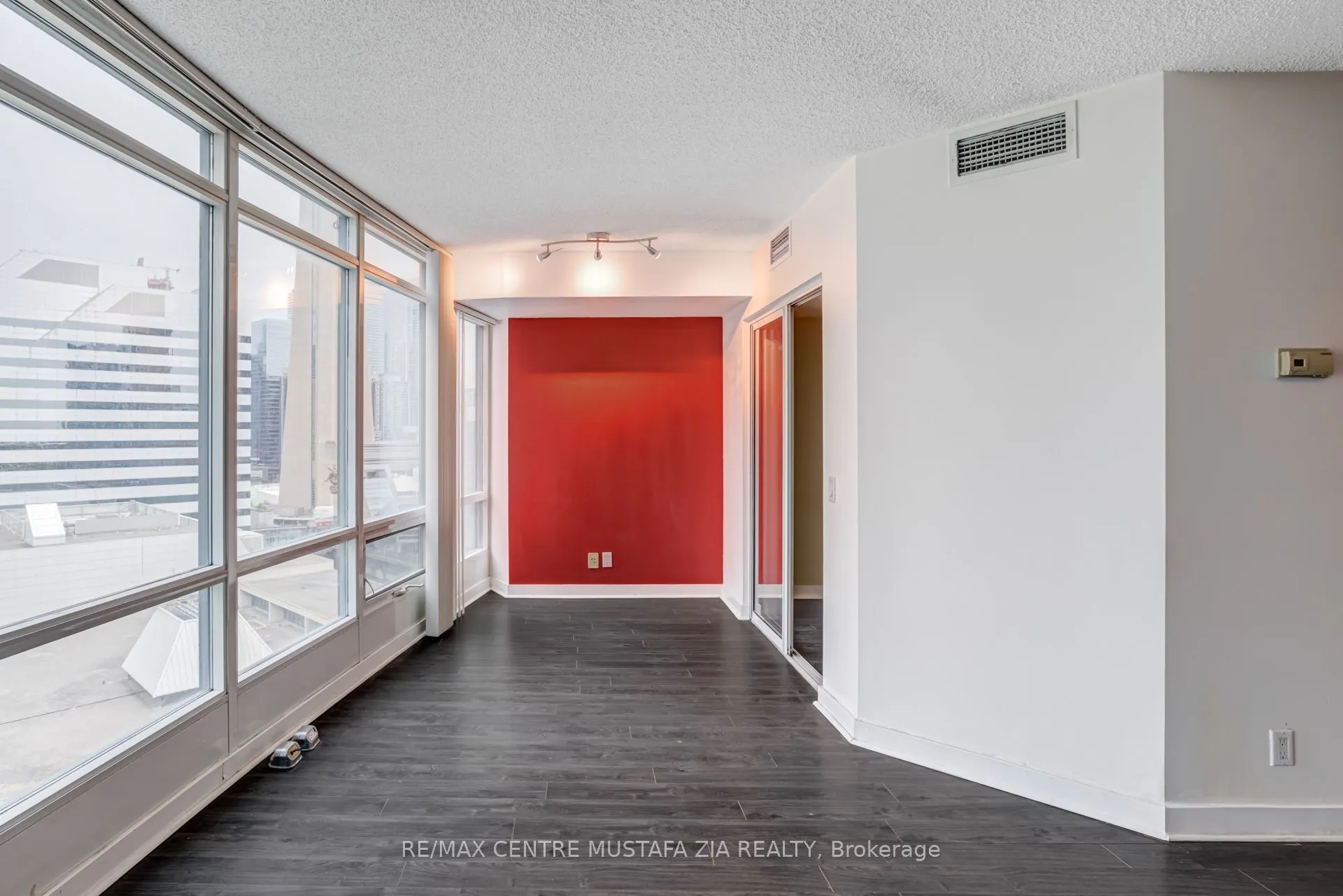 361 Front Street W, #1901