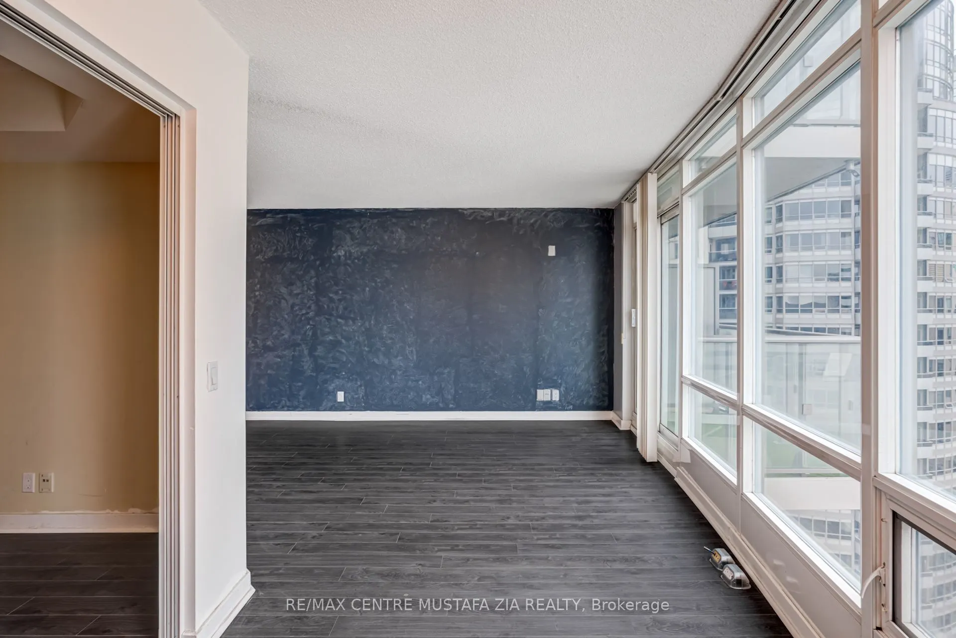 361 Front Street W, #1901