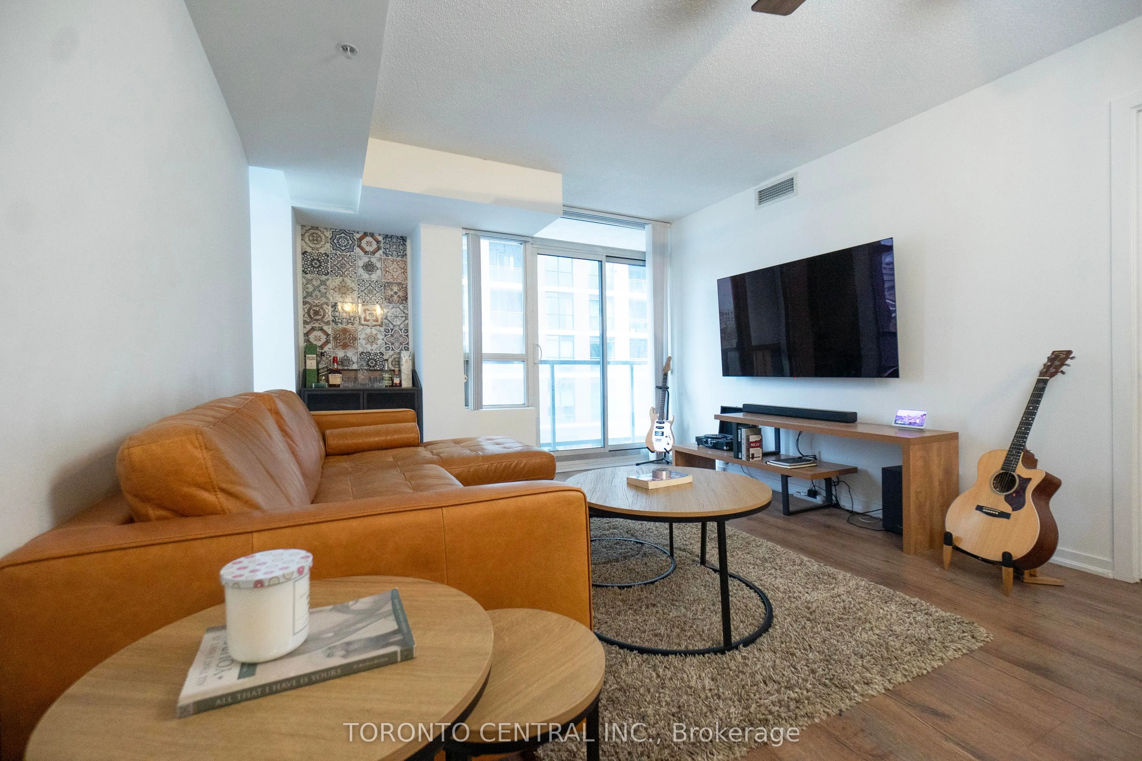68 Abell Street, #522