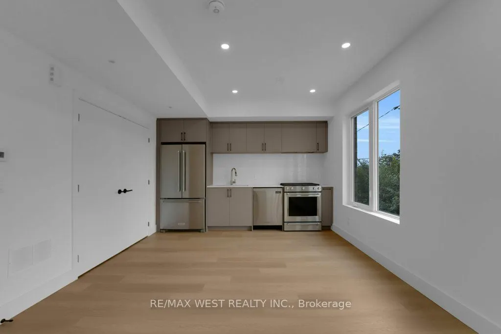 661 Winona Drive, #B