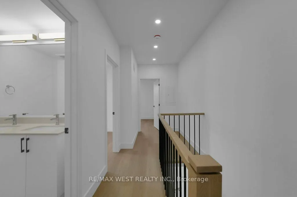661 Winona Drive, #B
