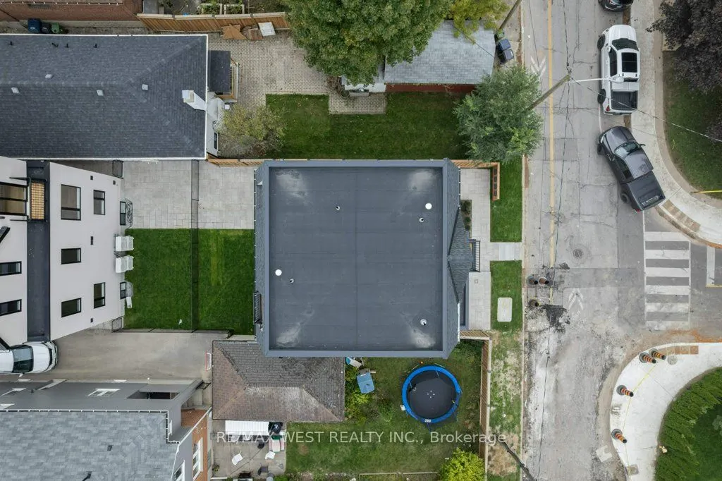661 Winona Drive, #B