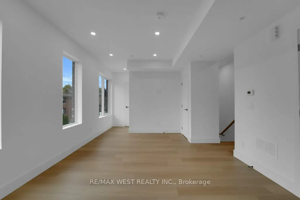 661 Winona Drive, #B