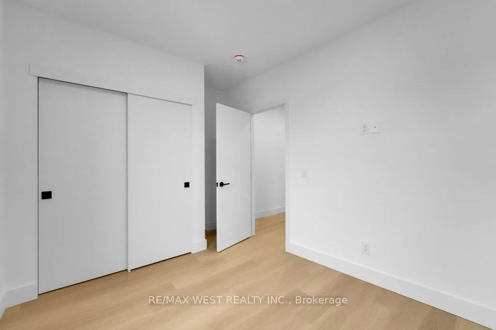 661 Winona Drive, #B