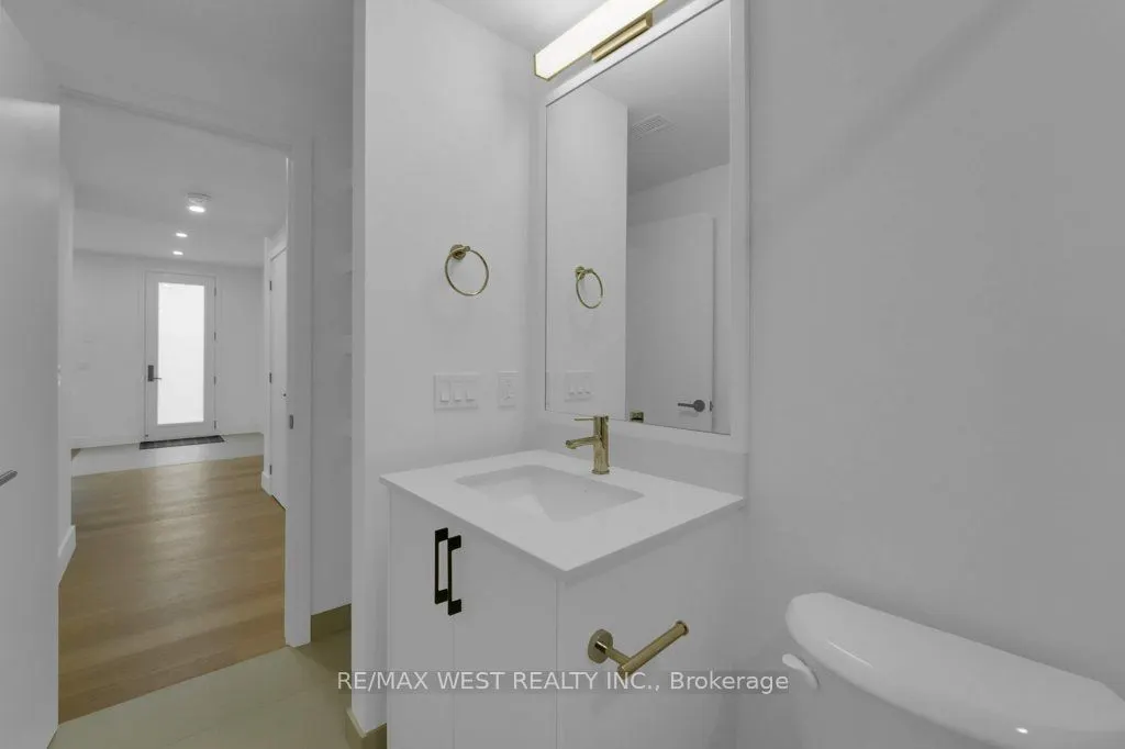 661 Winona Drive, #A