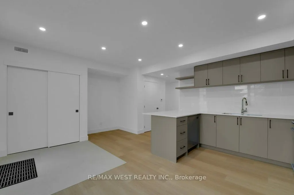 661 Winona Drive, #A