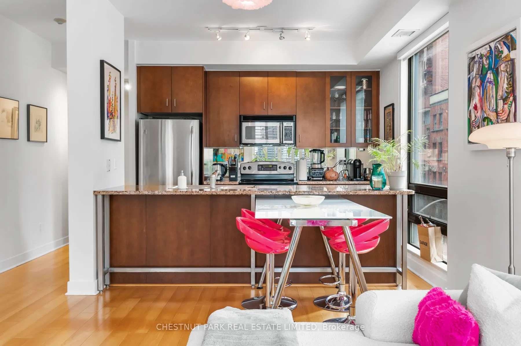 438 King Street W, #308