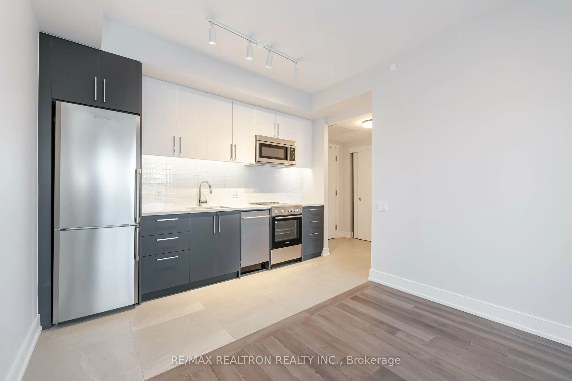 2525 Bathurst Street, #510