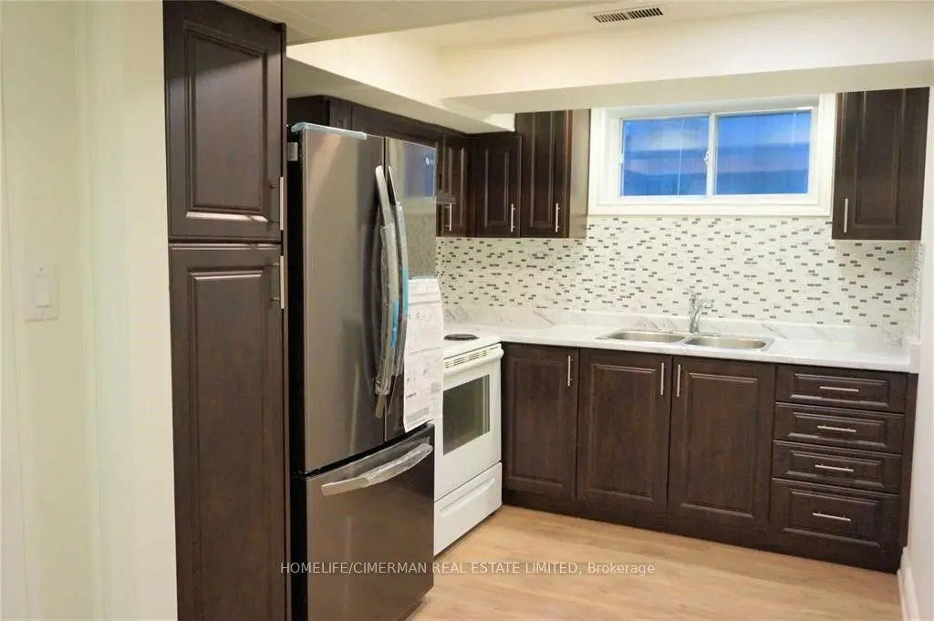 22 OTONABEE Avenue, #LOWER #B
