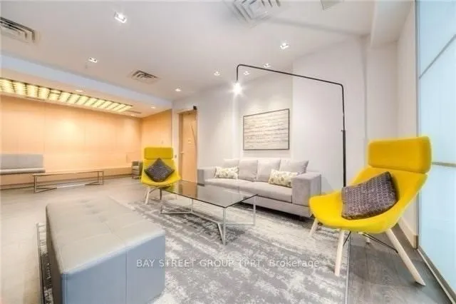 150 Fairview Mall Drive, #1702