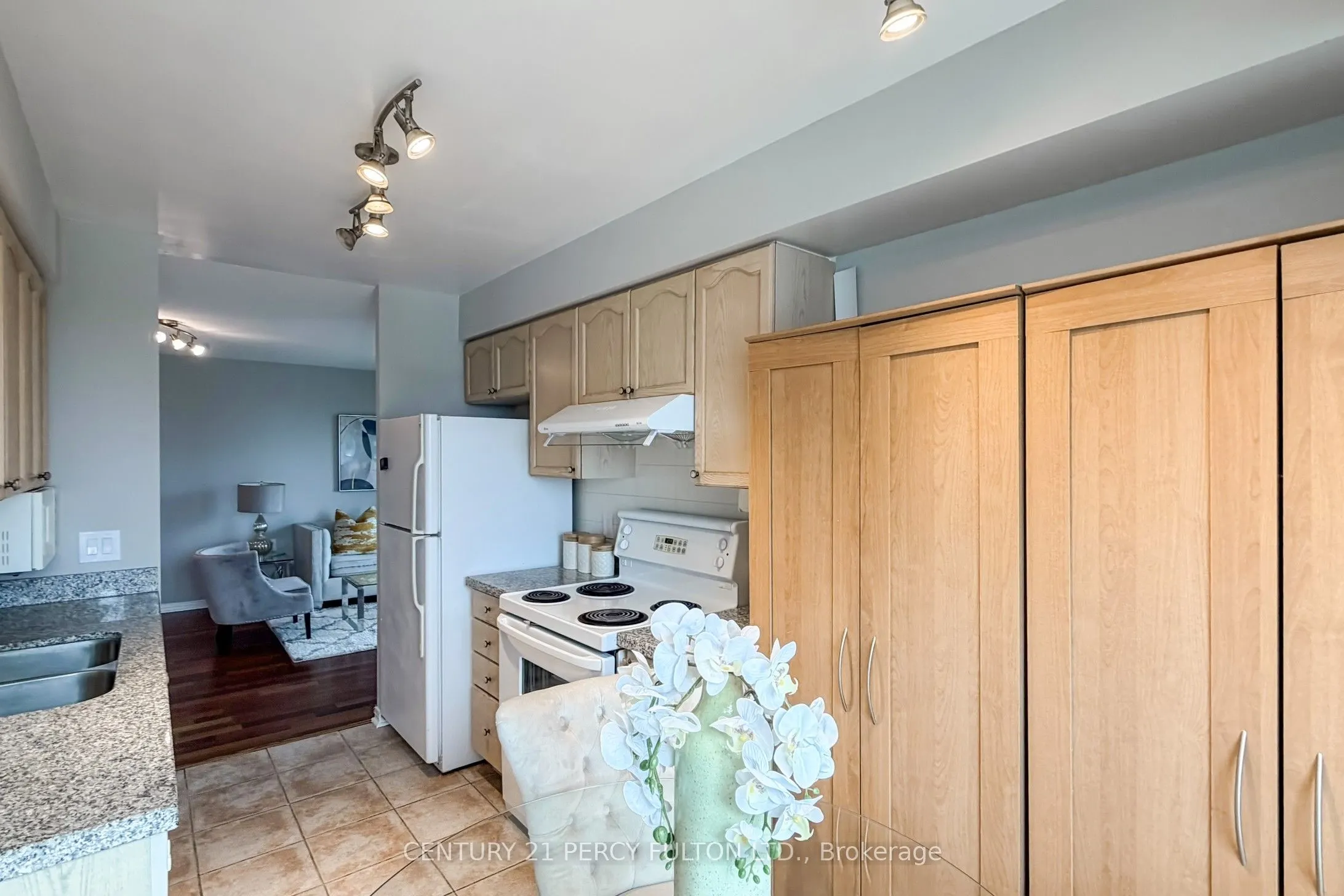 22 Olive Avenue, #2606