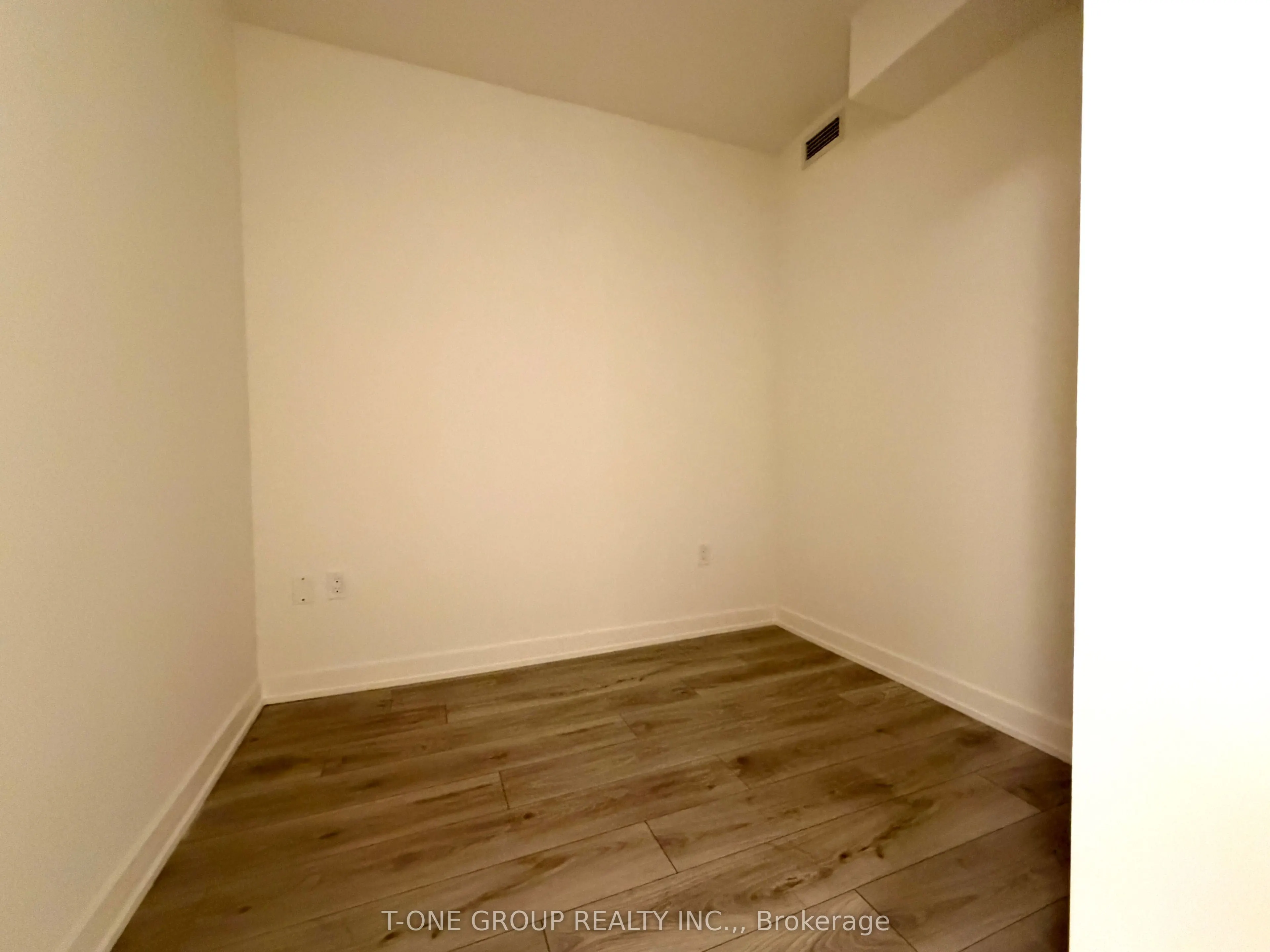 120 Broadway Avenue, #513N