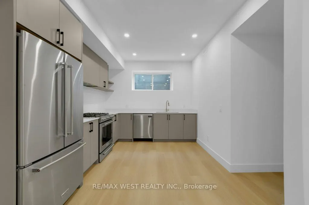 661 Winona Drive, #D
