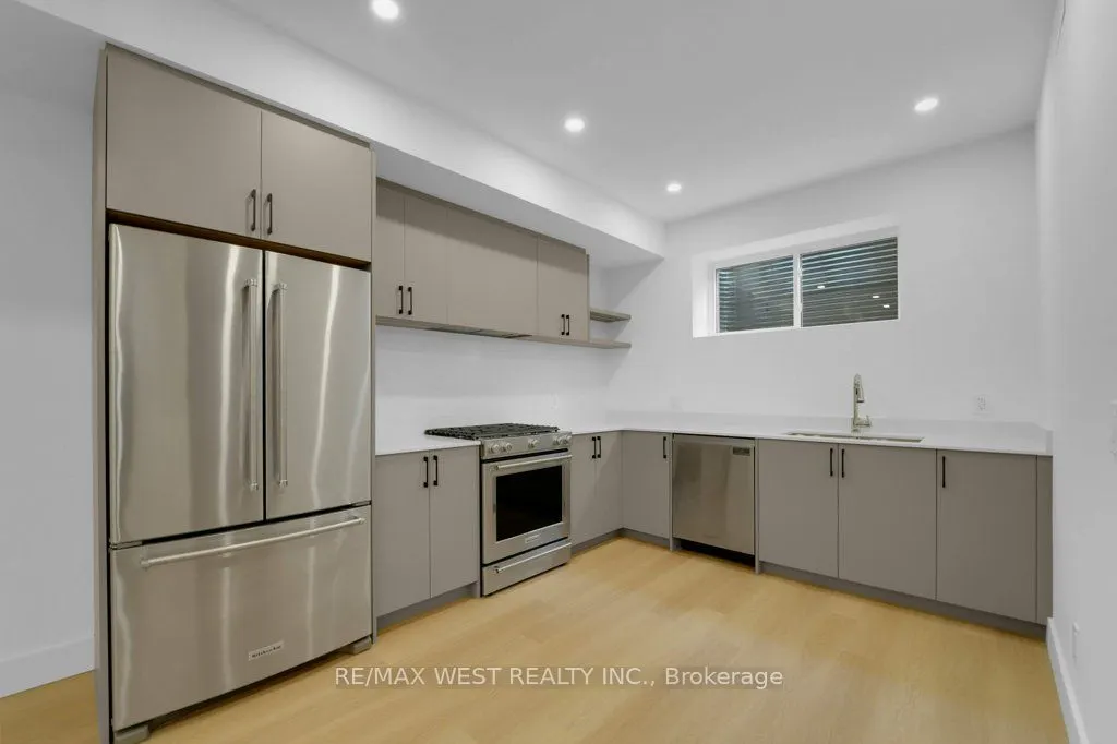 661 Winona Drive, #D