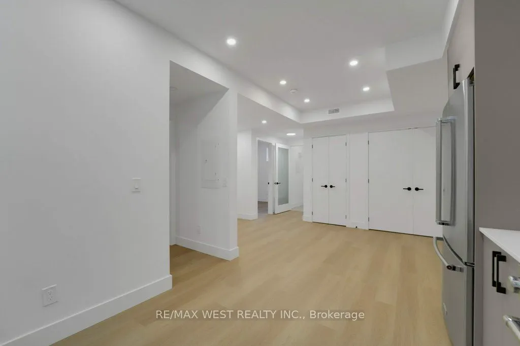661 Winona Drive, #D