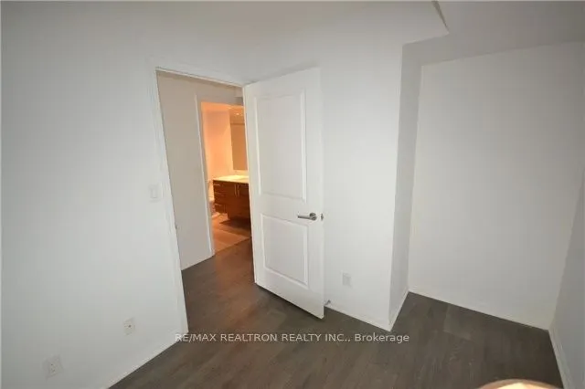 35 Bastion Street, #623
