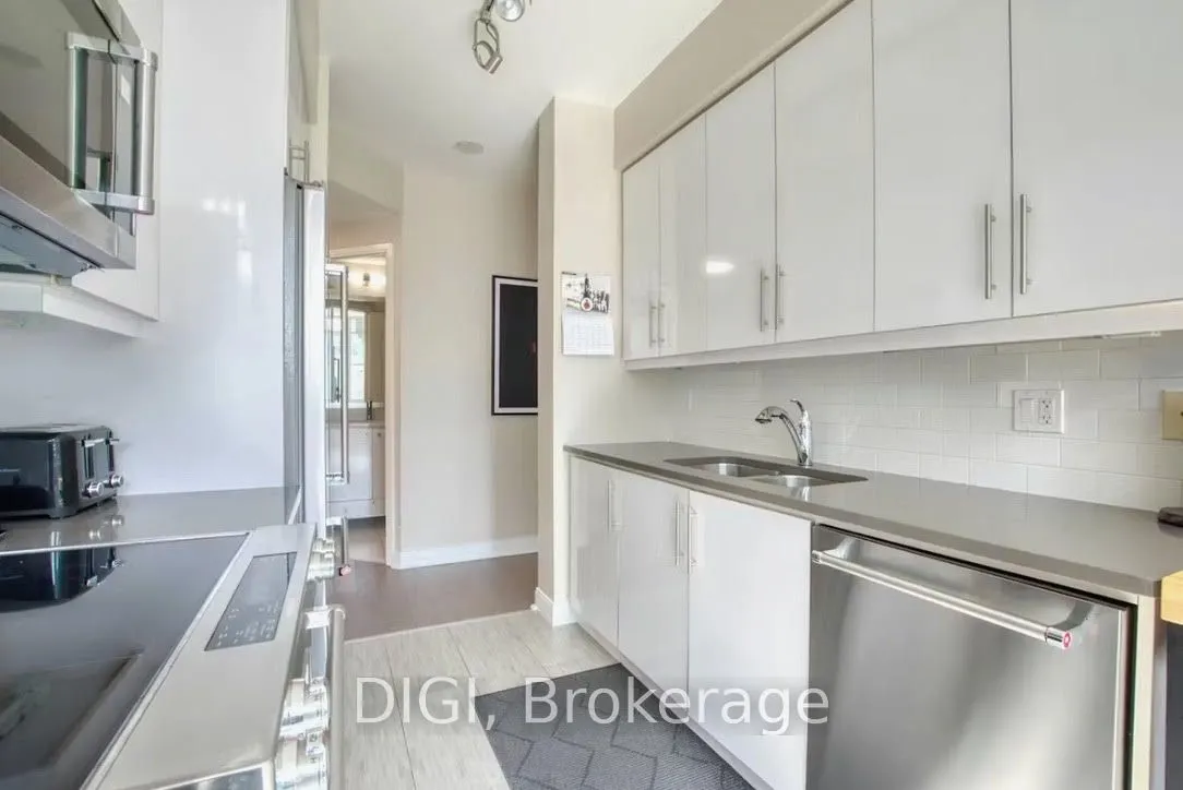 825 Church Street, #1107