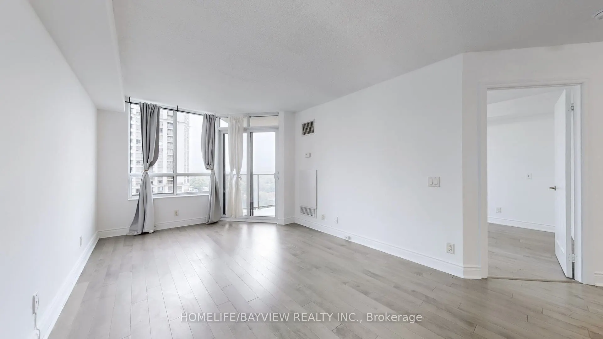 78 Harrison Garden Boulevard, #1706