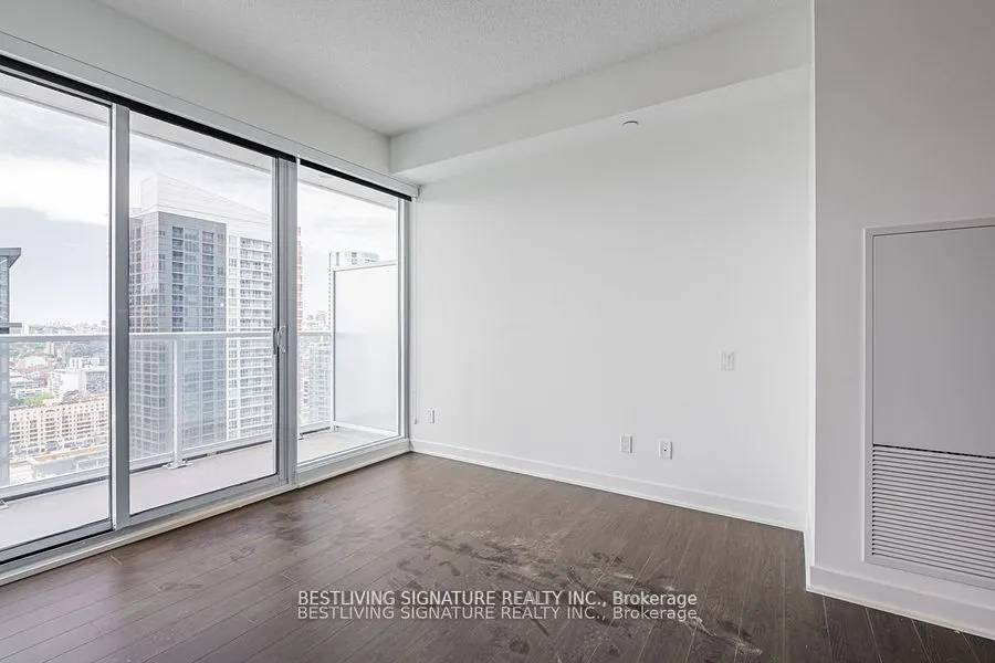 17 Bathurst Street, #3608