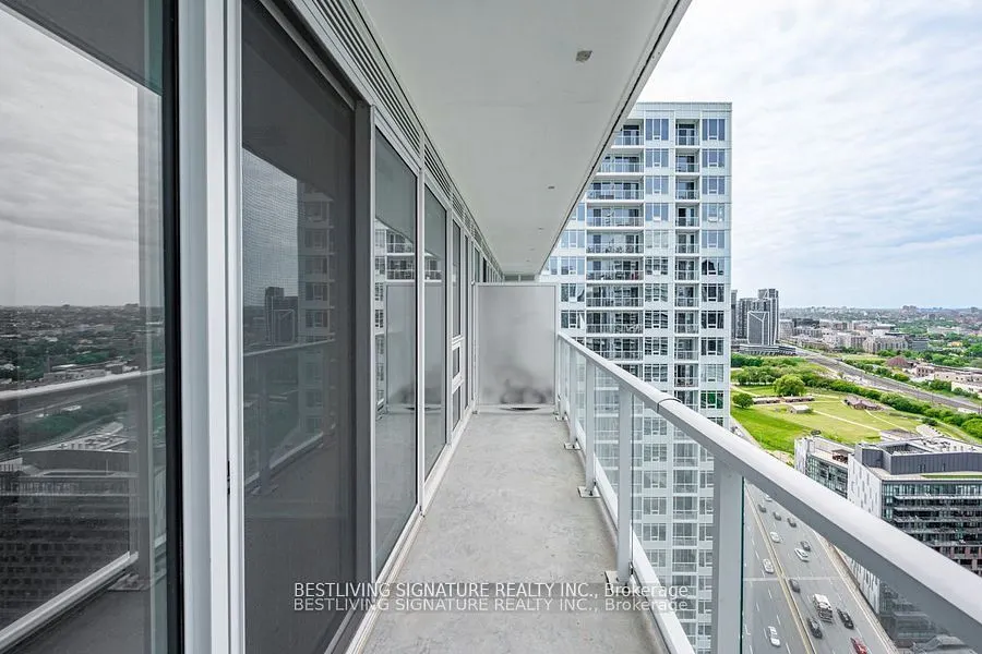 17 Bathurst Street, #3608