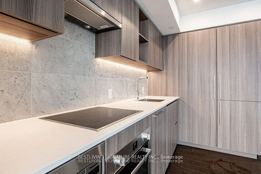 17 Bathurst Street, #3608