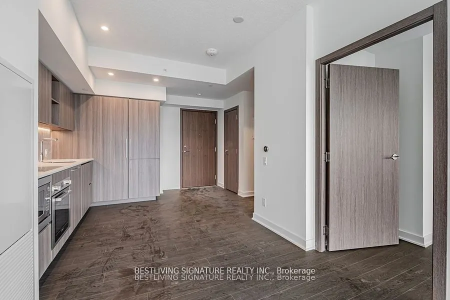 17 Bathurst Street, #3608