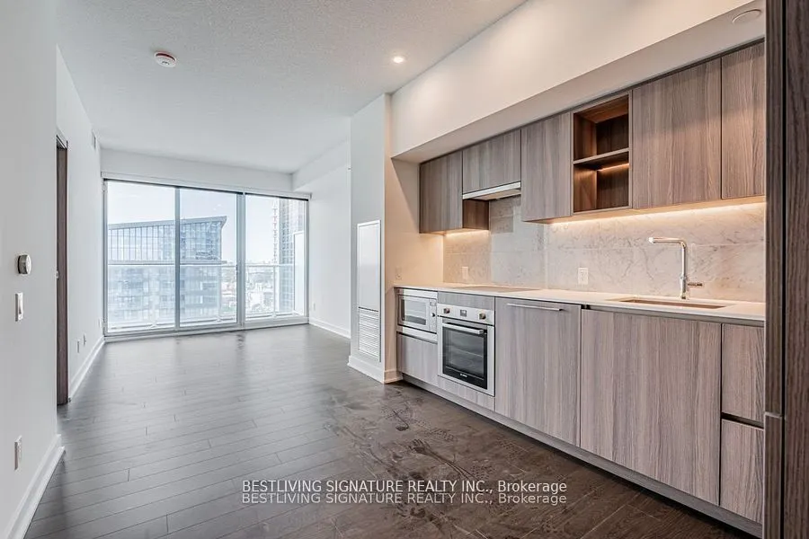 17 Bathurst Street, #3608