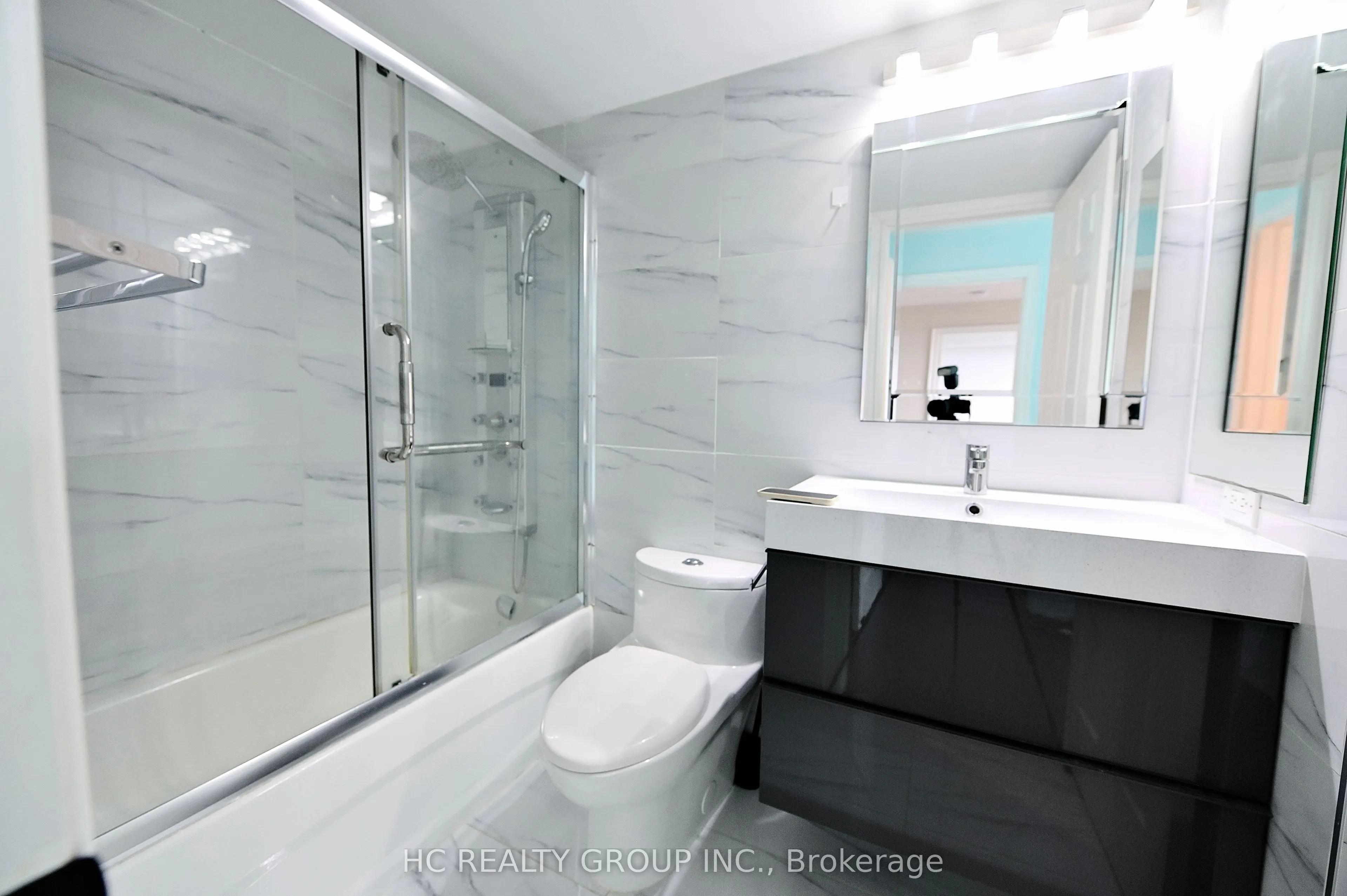 15 Greenview Avenue, #311
