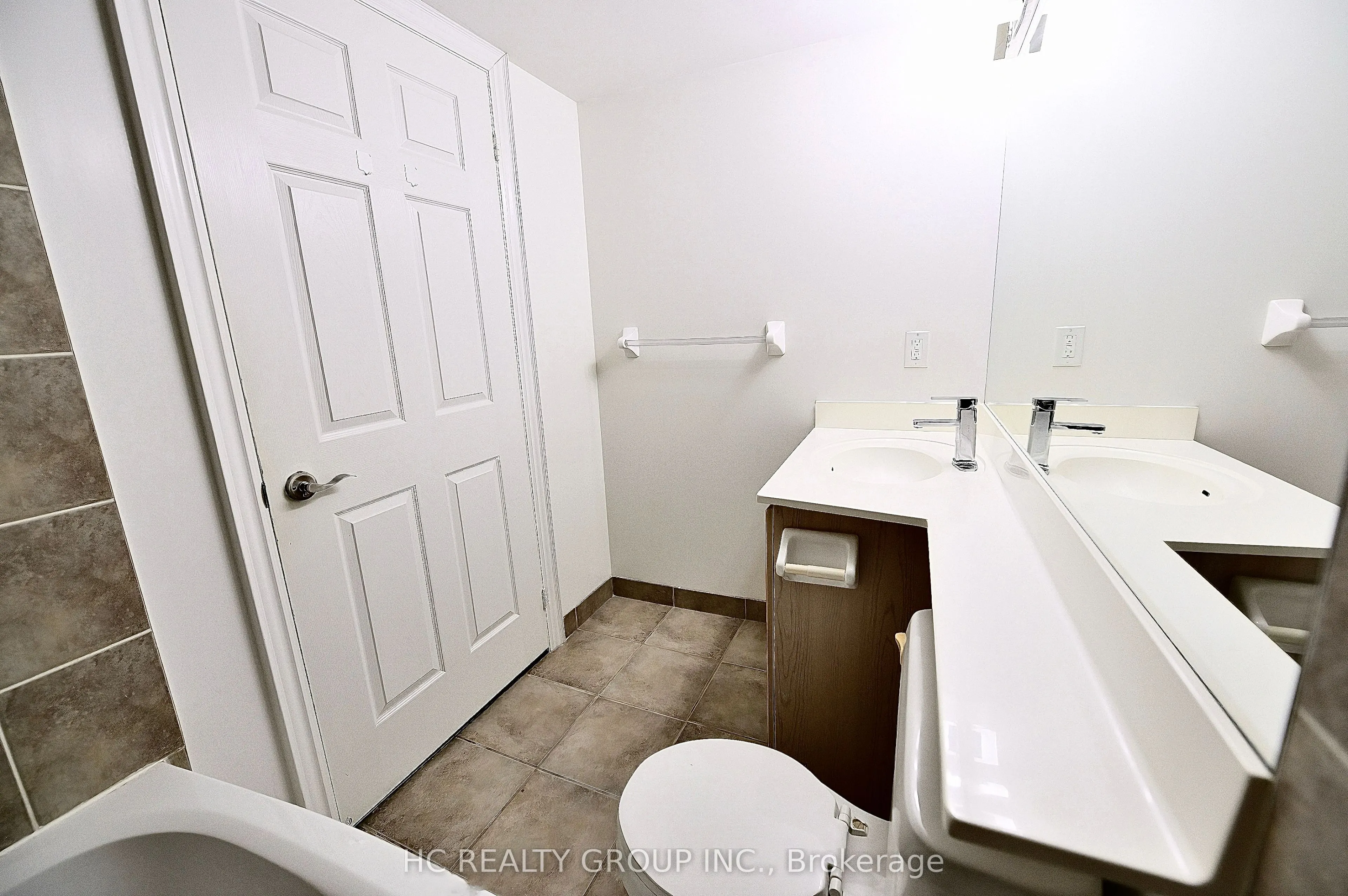15 Greenview Avenue, #311