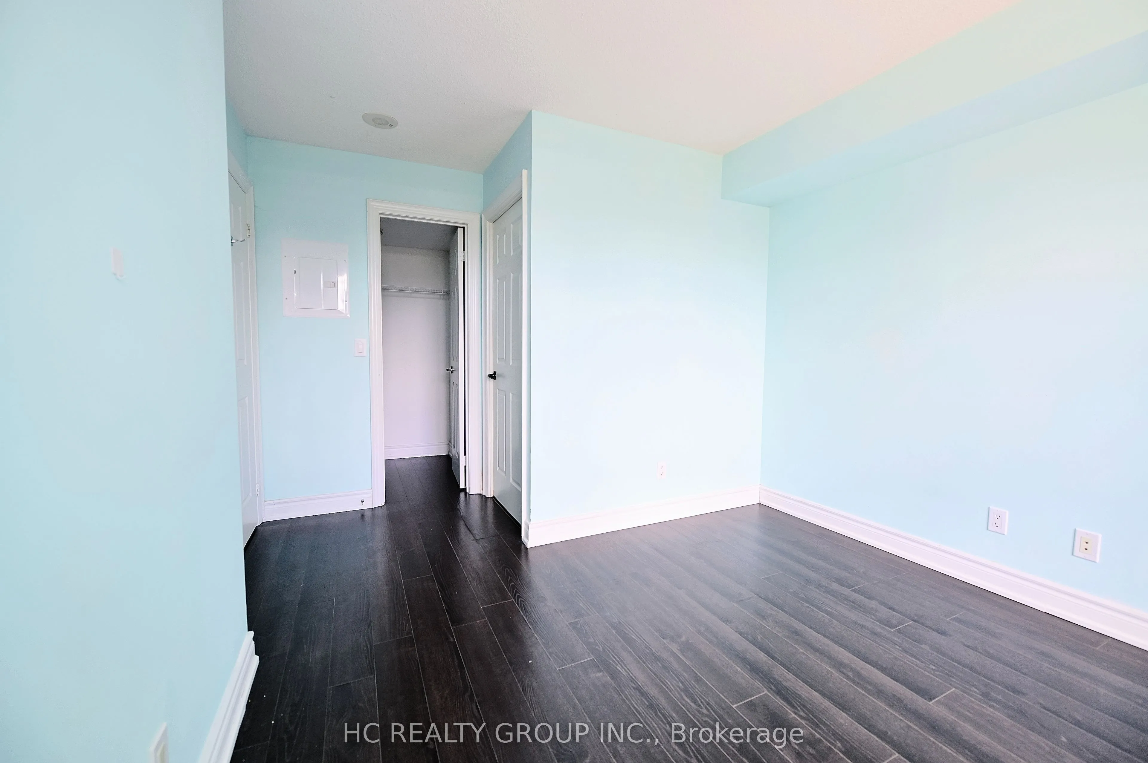 15 Greenview Avenue, #311
