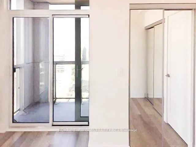 318 Richmond Street W, #2703