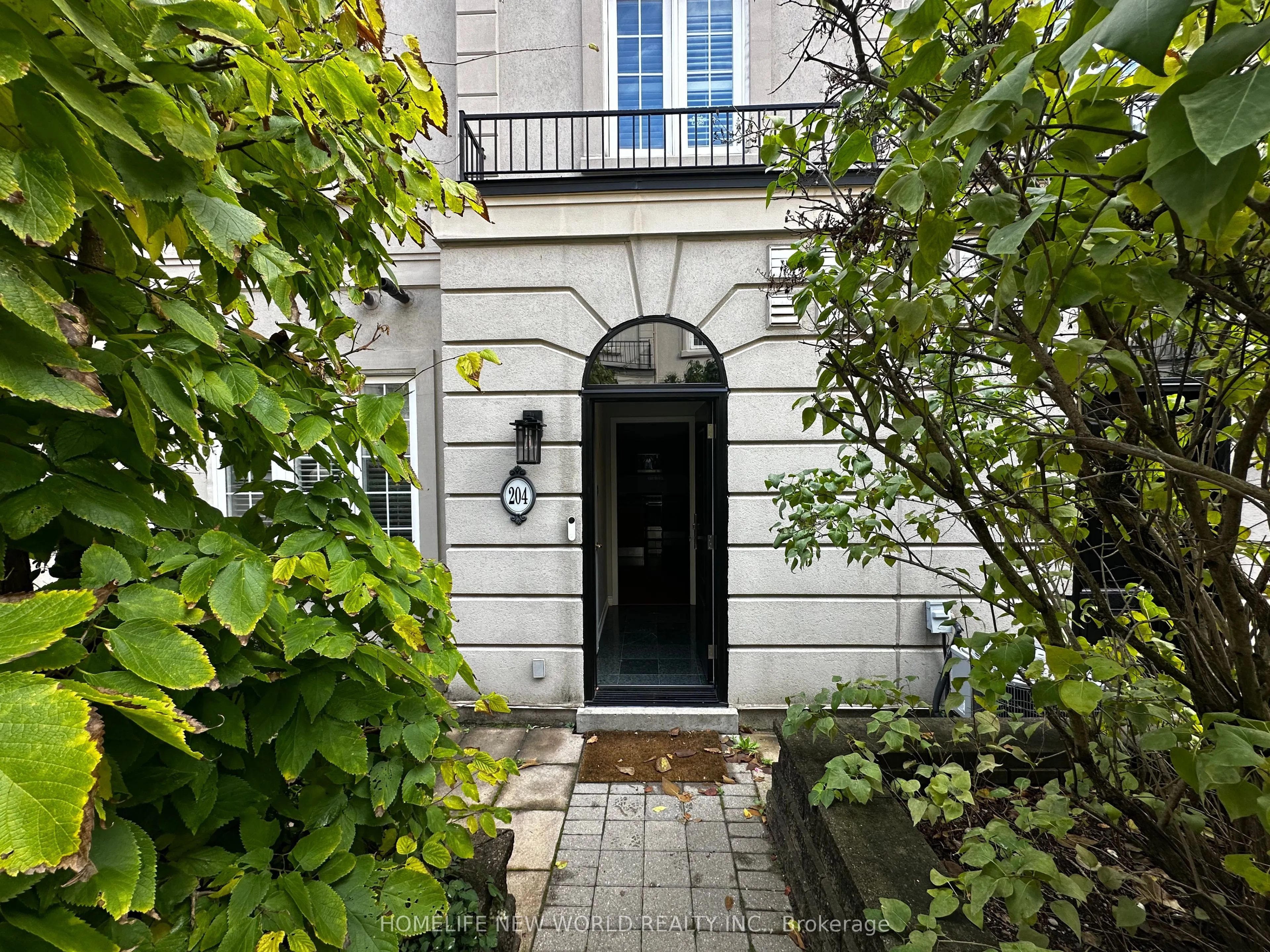 11 Everson Drive, #204